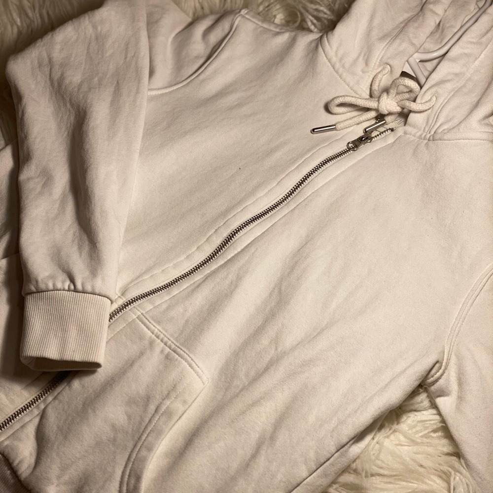 h&m BRAND NEW zip up hoodie